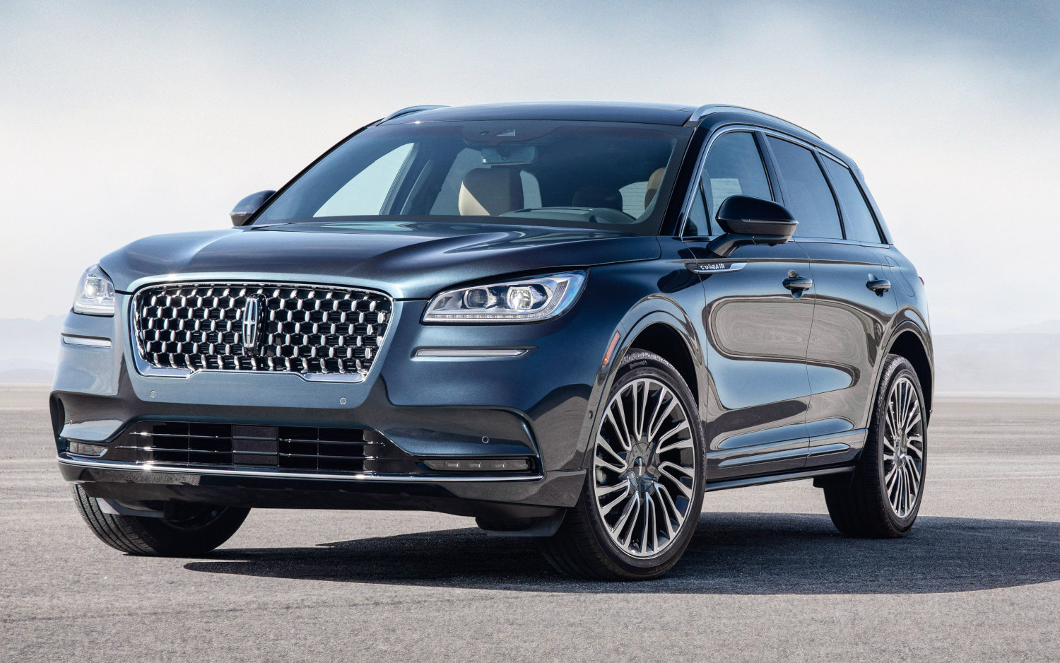 Lincoln Corsair Reserve 2020 SUV Drive